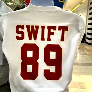 Kelce Travis & Taylor swift crewneck sweater
